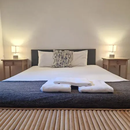 Avenida Terrace * Lisboa