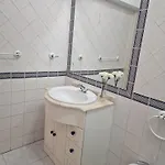 Avenida Terrace דירה