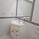 Avenida Terrace *